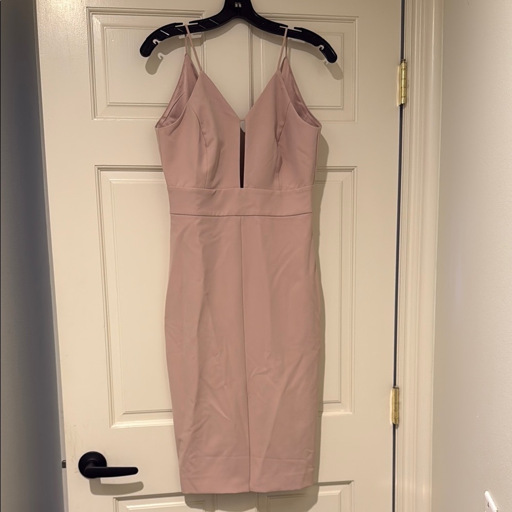Elegant Pink Sleeveless Dress